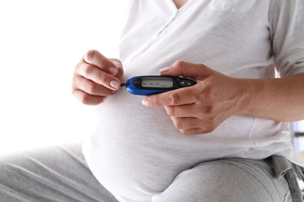 Pomiar stężenia glukozy we krwi w cukrzycy ciążowej